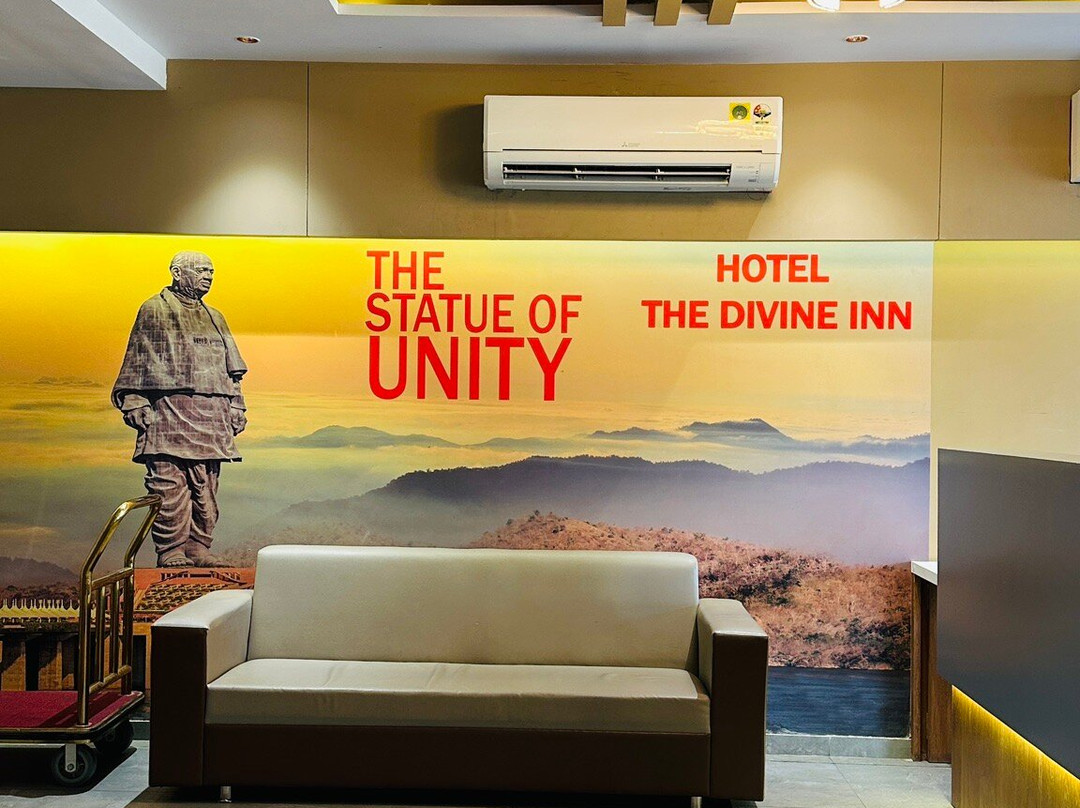 Hotel The Divine Inn