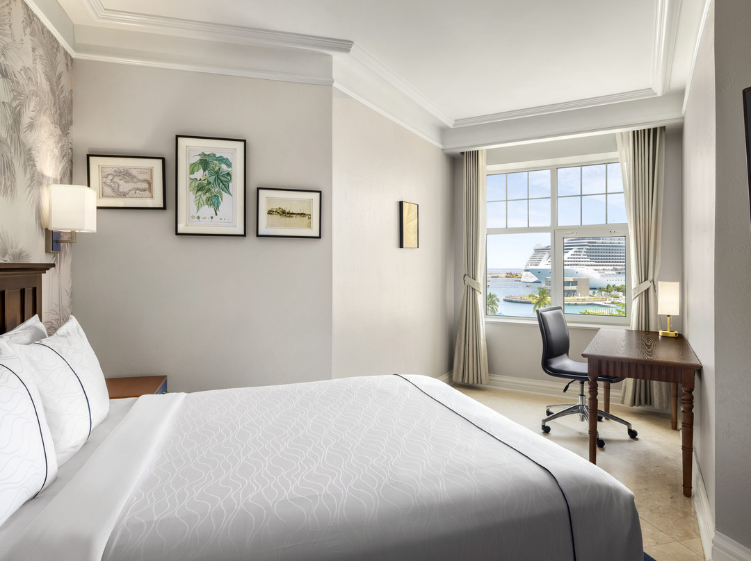 拿骚不列颠酒店主图