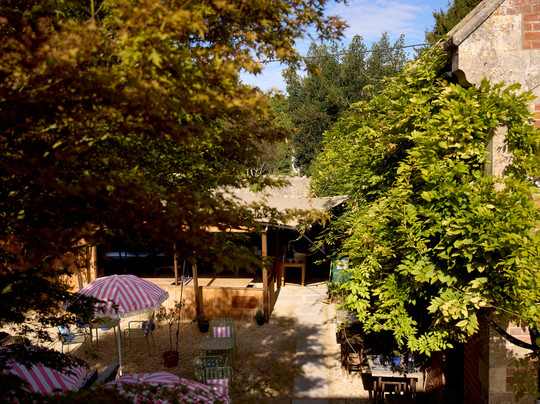 Chicklade酒店住宿-Riverbarn Kitchen and Bed & Breakfast