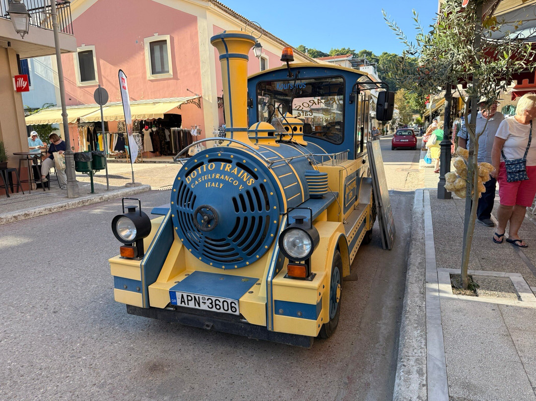 Katakolon Train