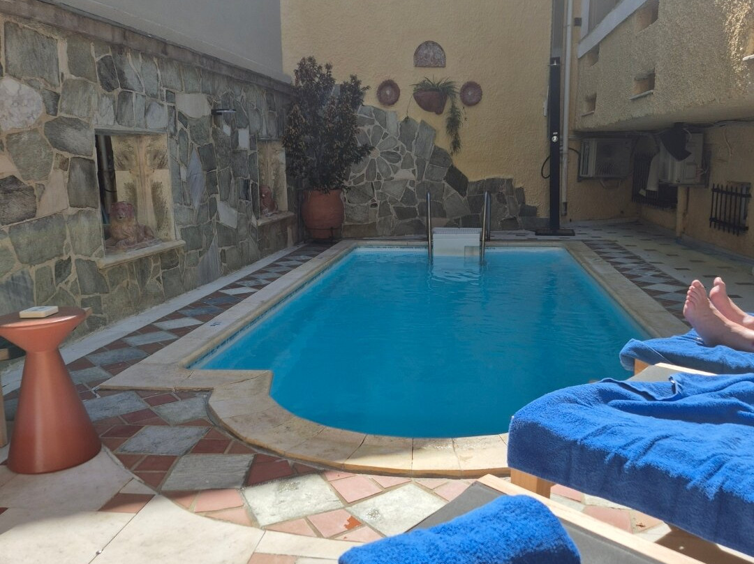 Thymi's Home Hotel主图