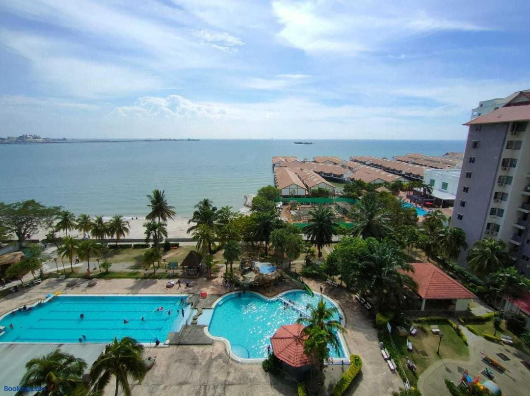 Muslim homestay Glory Beach Resort