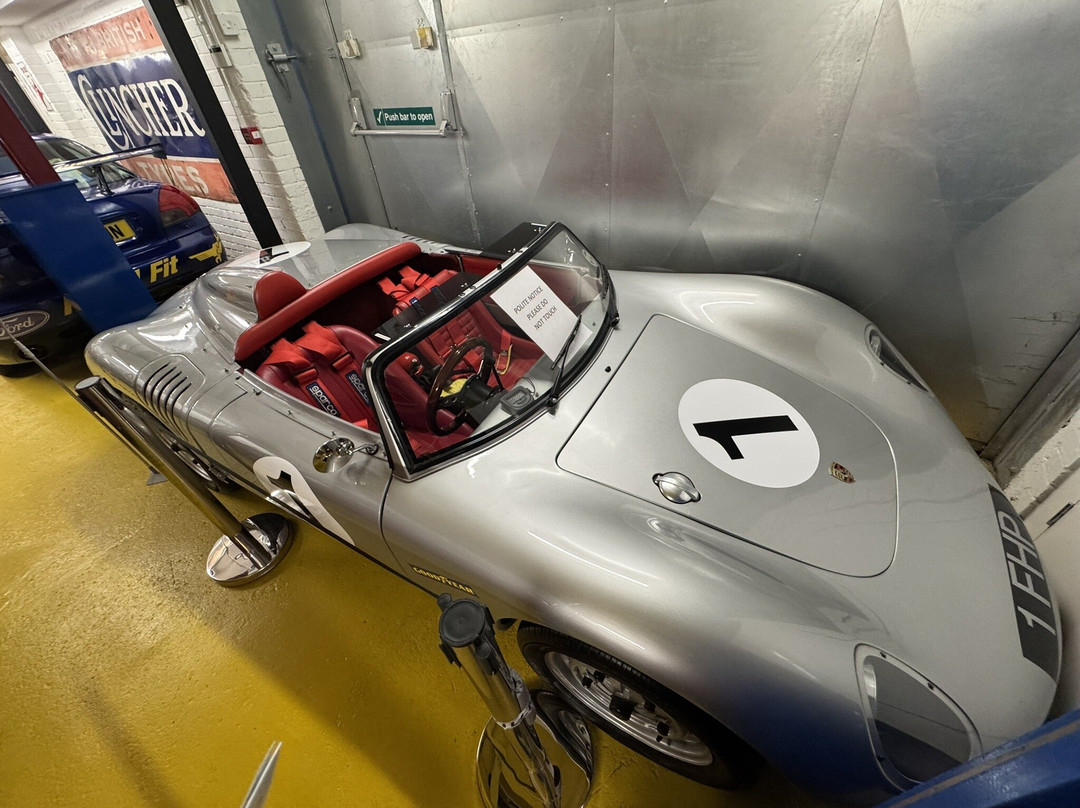 County Classics Motor Museum-汤顿必去景点