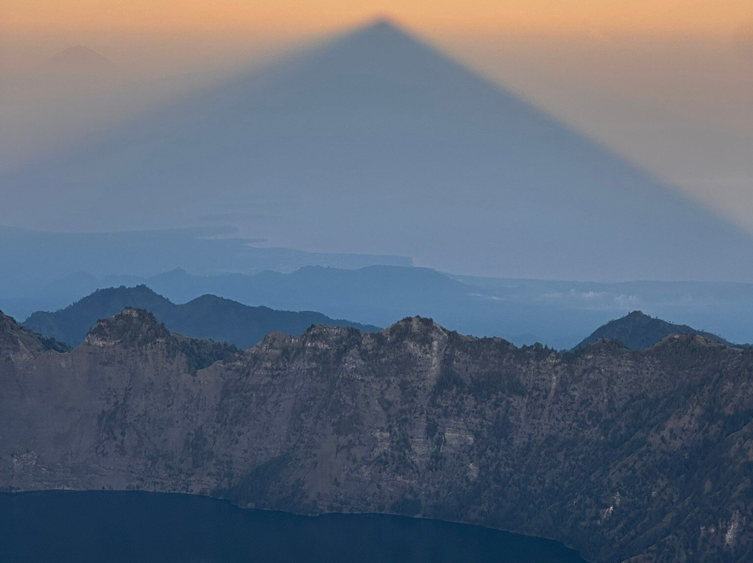 Adi Trekker-Senaru必去景点
