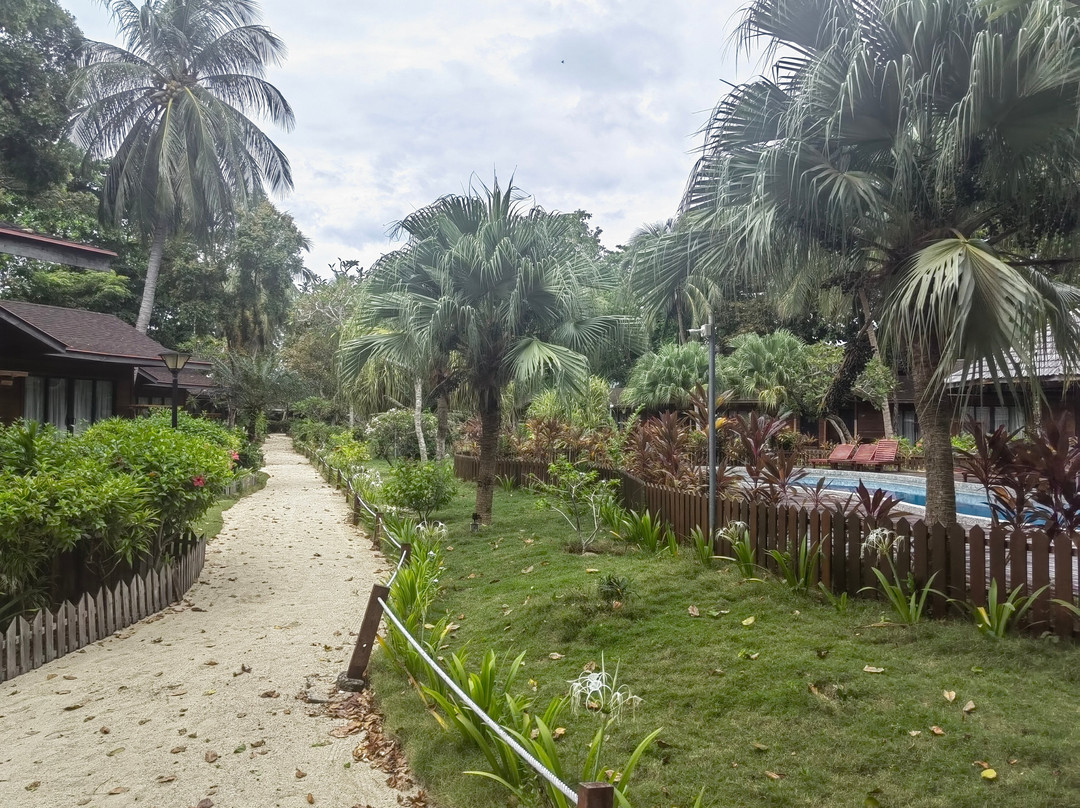 仙本那马布岛潜水度假村主图