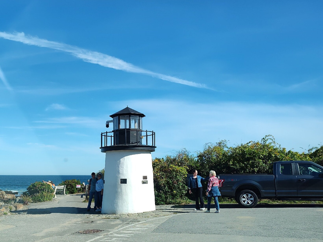 Lobster point lighthouse-奥甘奎特必去景点