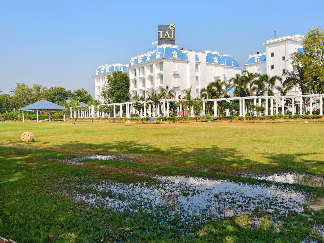 Taj Gandhinagar Resort & Spa主图