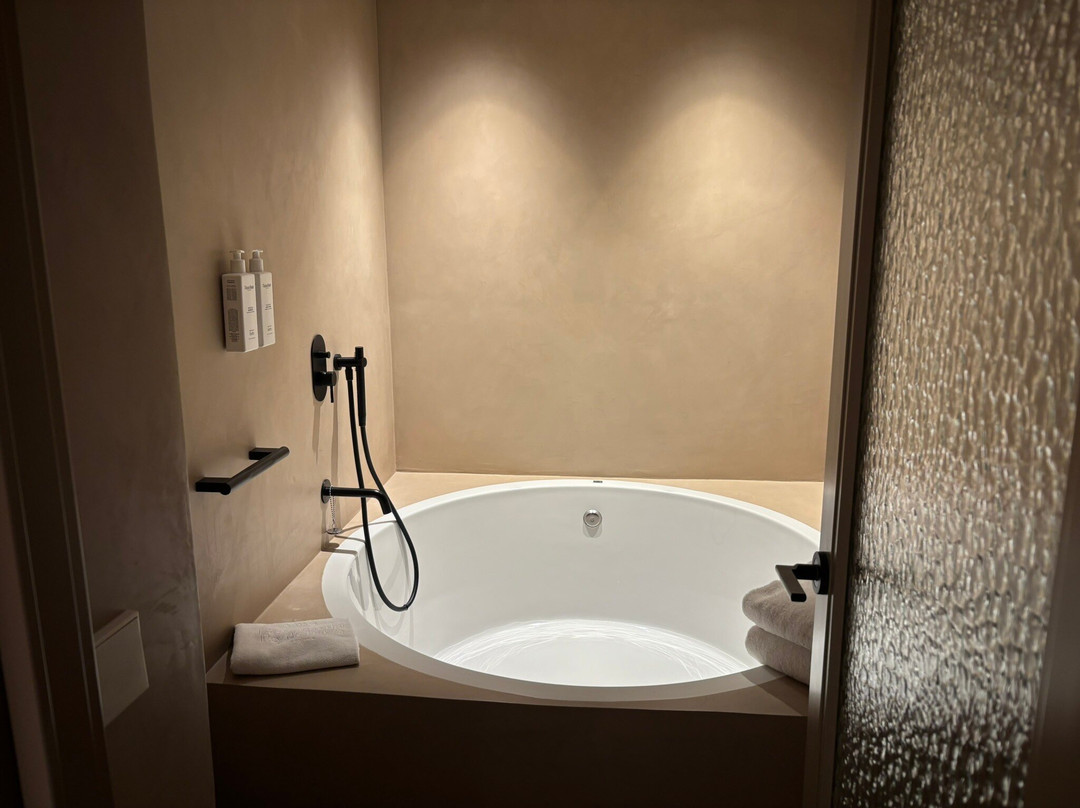 帕托斯宫旅舍主图