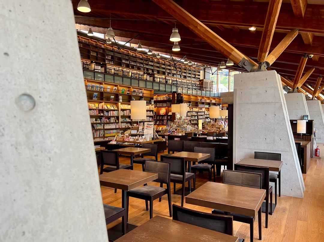 Takeo City Library-武雄市必去景点