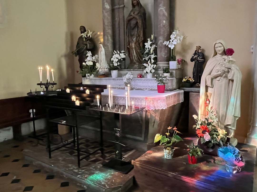 Eglise Saint Laurent-蓬塔穆松必去景点