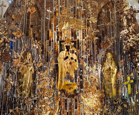 St. Bridget's Church (Kosciol sw. Brygidy)-格但斯克必去景点