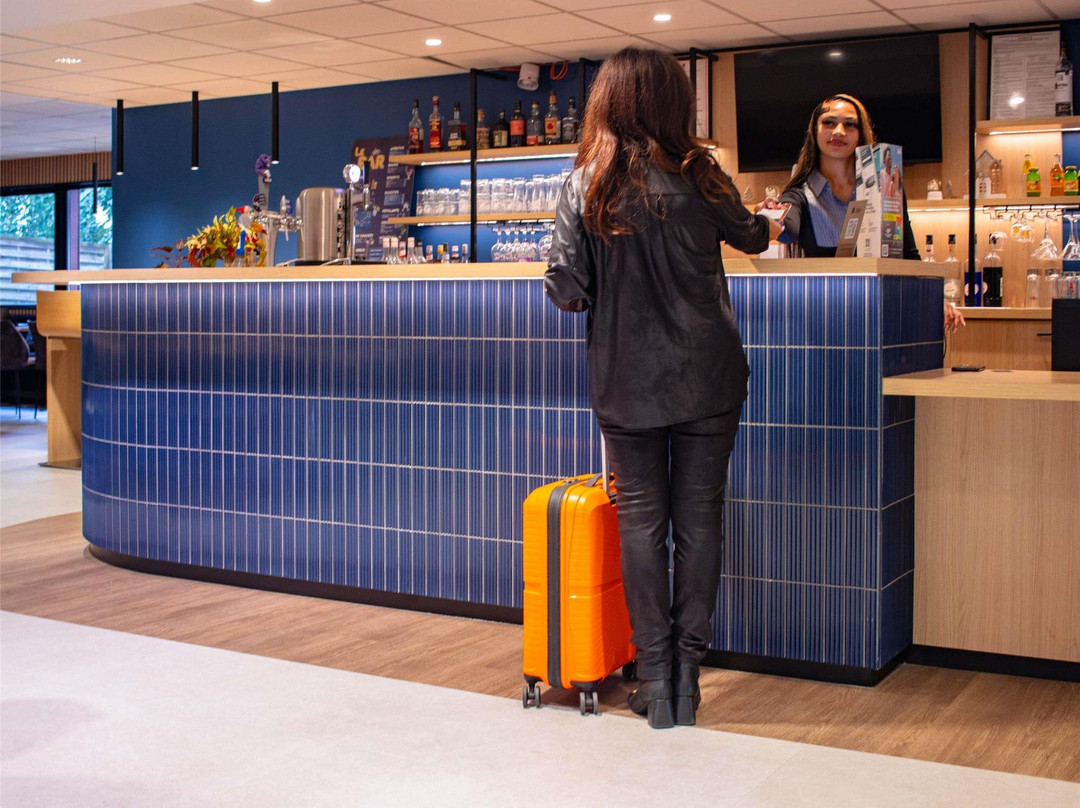 宜必思雷恩博利厄酒店