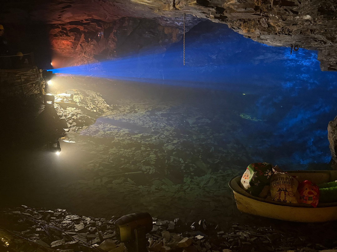 Carnglaze Caverns-利斯卡德必去景点