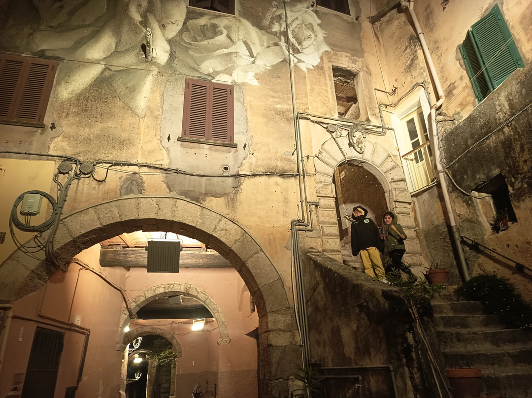 Borgo Medievale di Fiuggi-菲乌吉必去景点