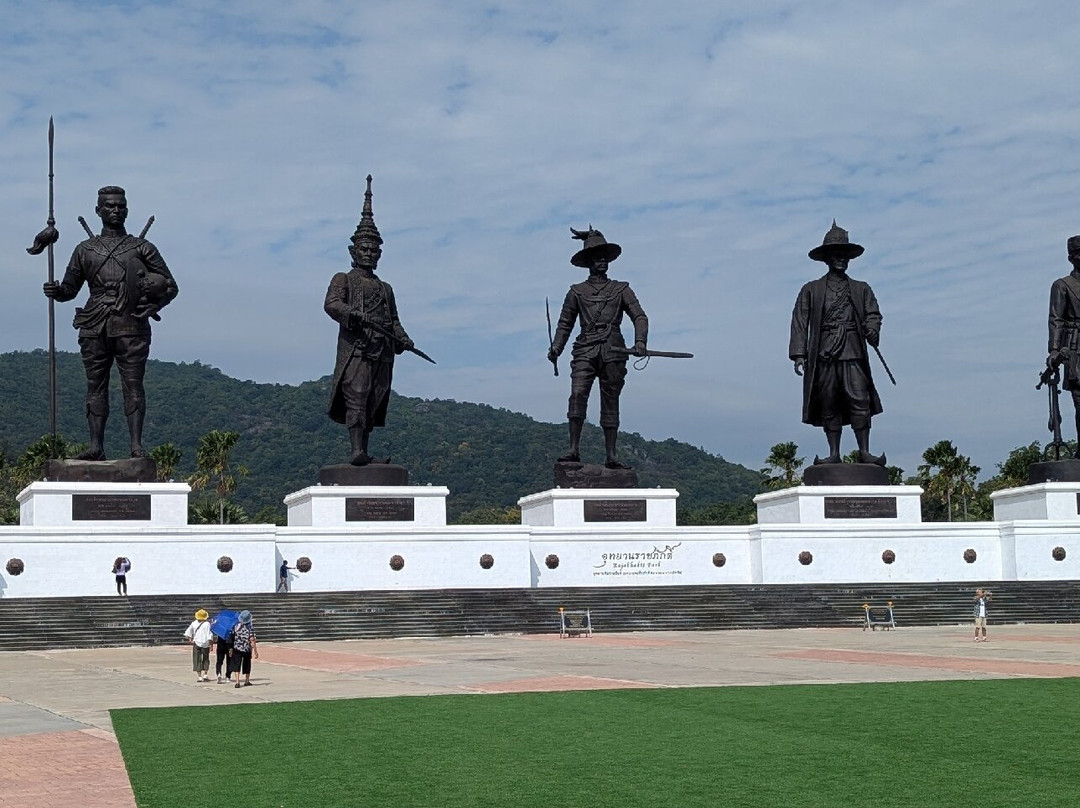 泰王国国王纪念广场-Nong Kae必去景点