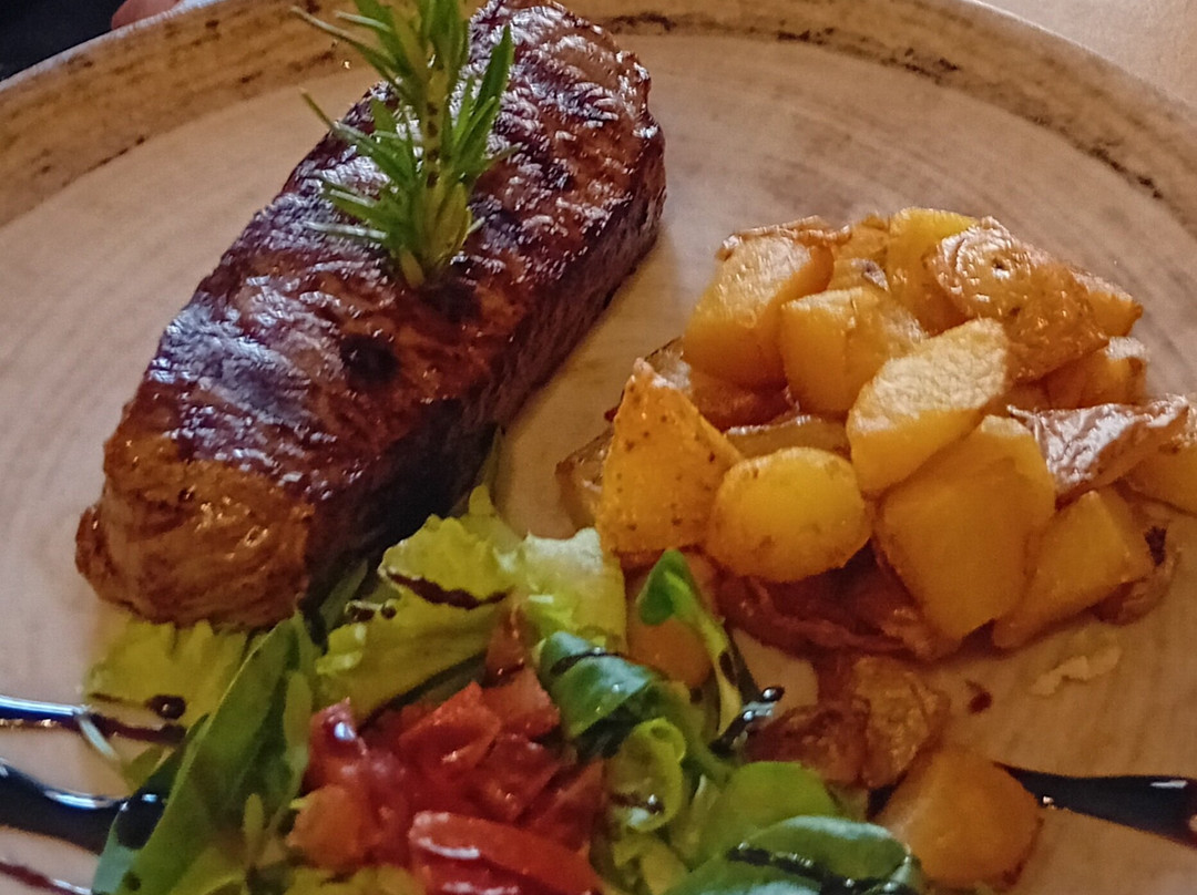 Il Lupo Smoke and Grill Restaurant