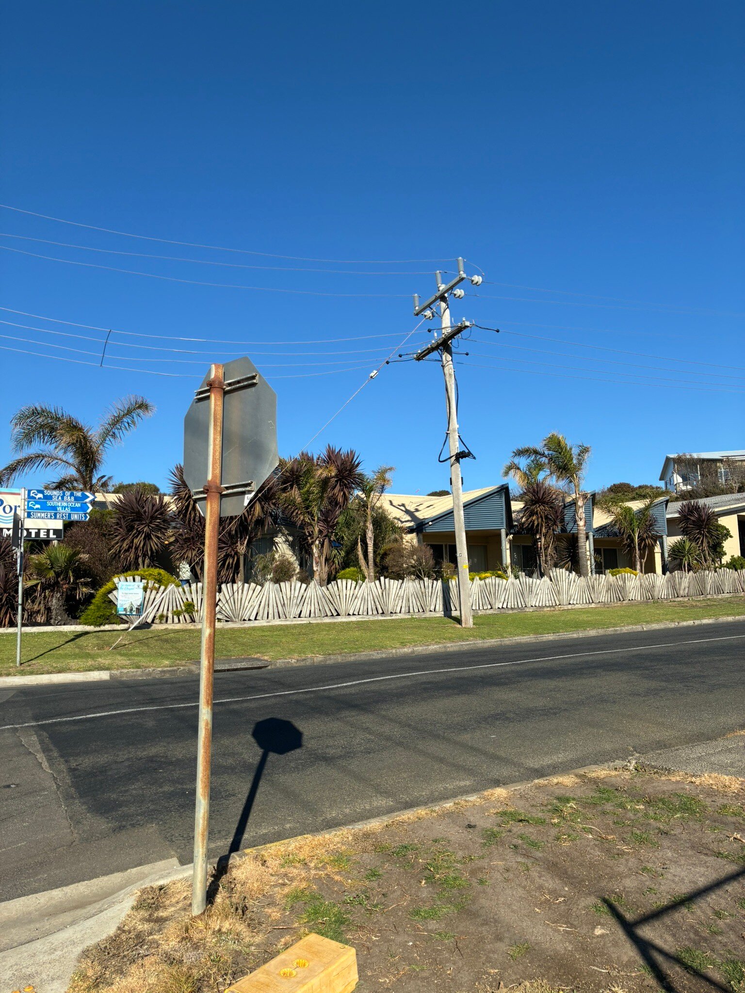 左舷汽车旅馆-官方