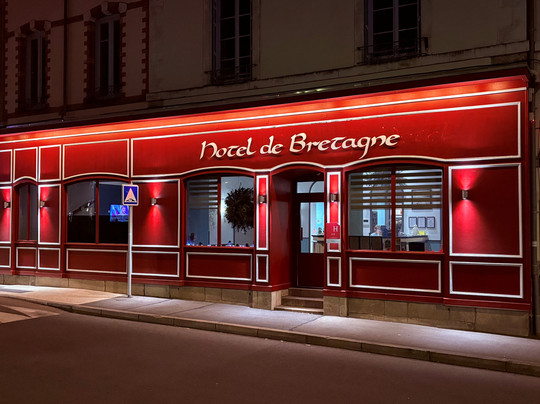 皇后宁静酒店主图