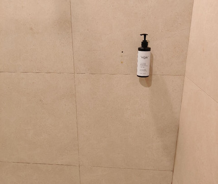 美蕊沙极乐海滩酒店主图