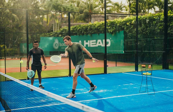 皇家棕榈巨浪酒店主图