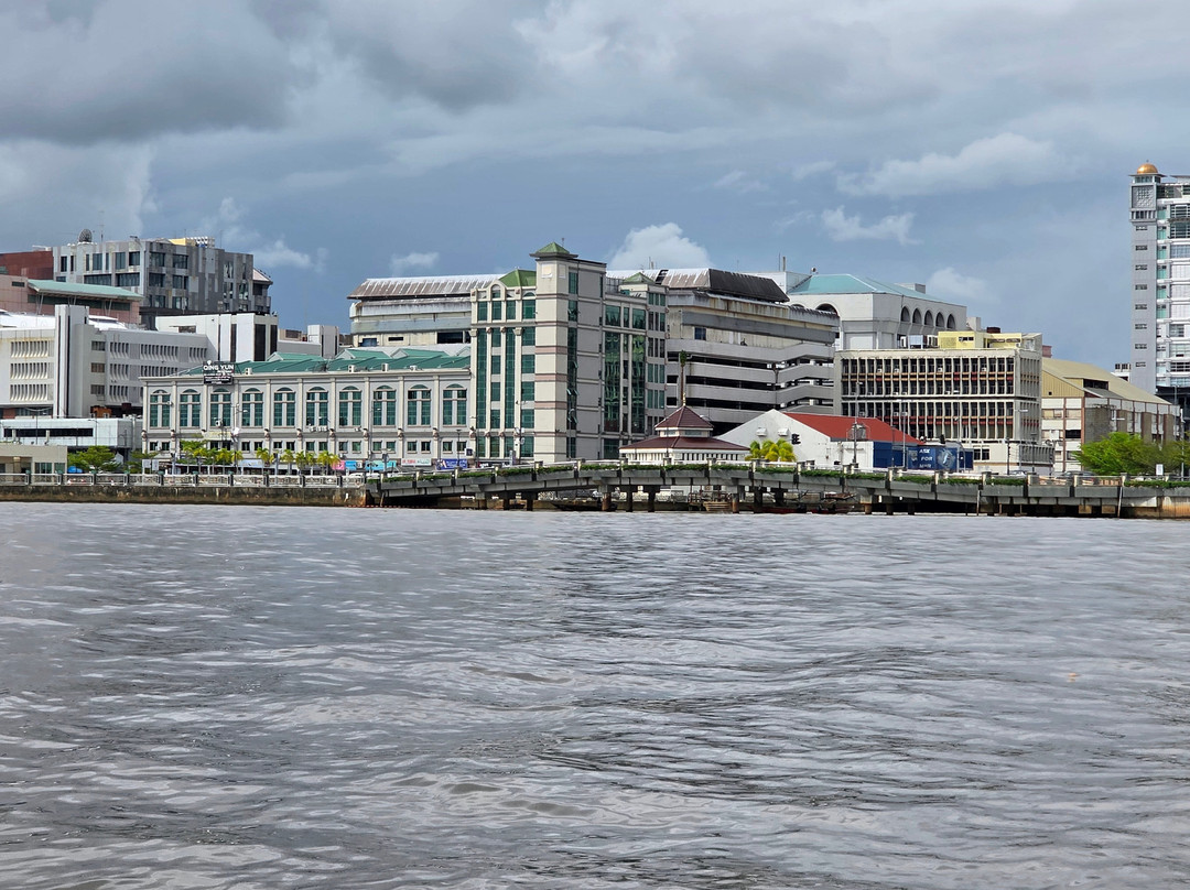 Dermaga Diraja Bandar Seri Begawan-斯里巴加湾必去景点