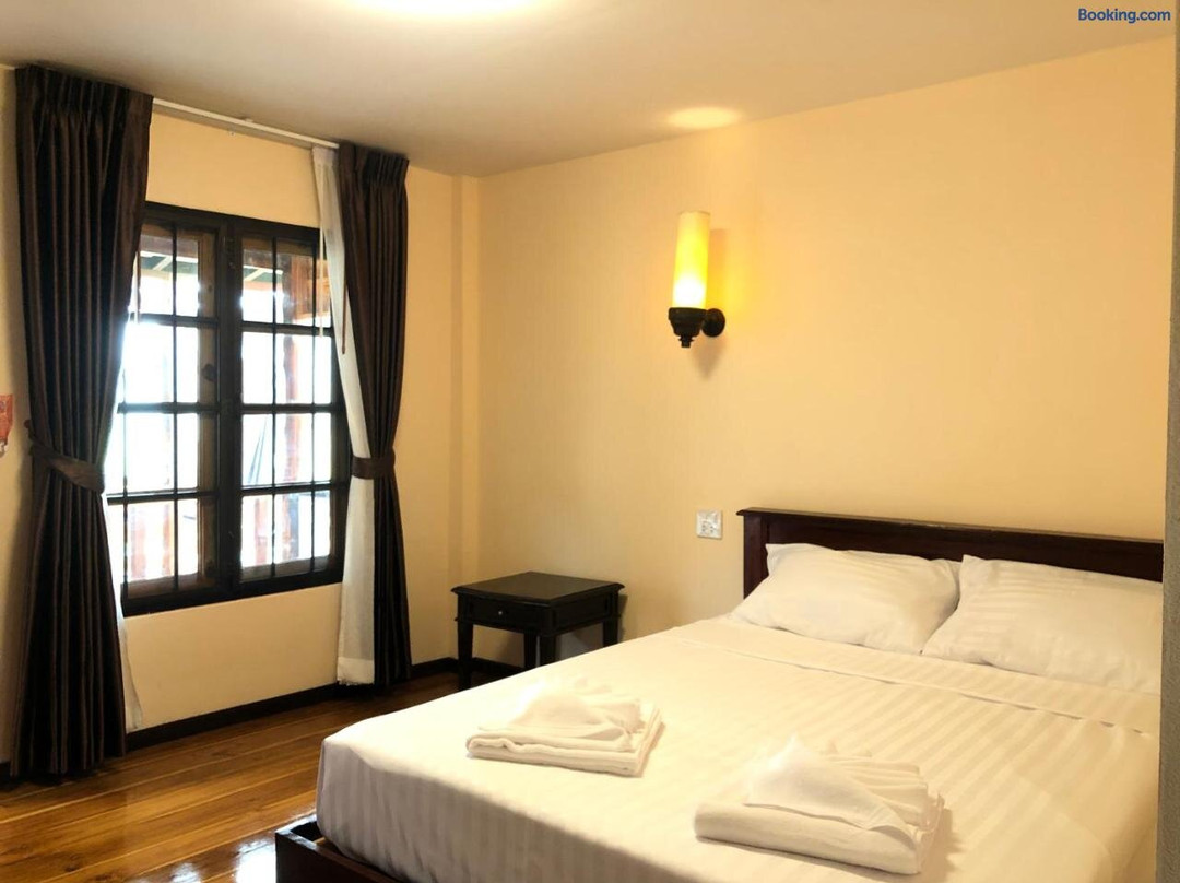 naakhuuriis`rth Nakoo resort Ngao