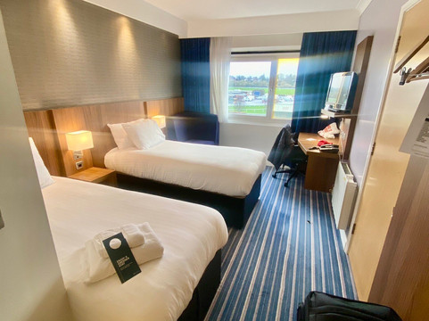 切斯特赛马场智选假日酒店主图