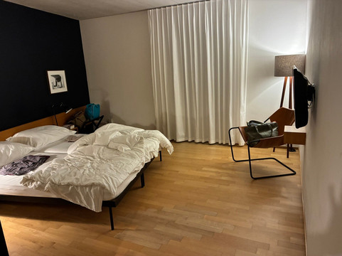 兹维巴克酒店主图