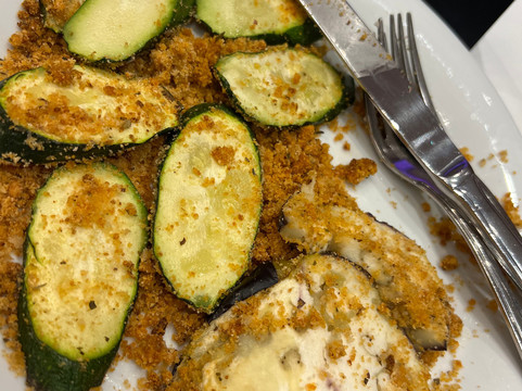 郁金香经典酒店主图