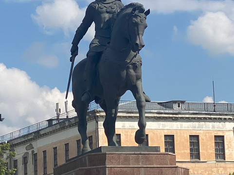 Monument to the Prince Oleg Ryazanskiy-Ryazan必去景点