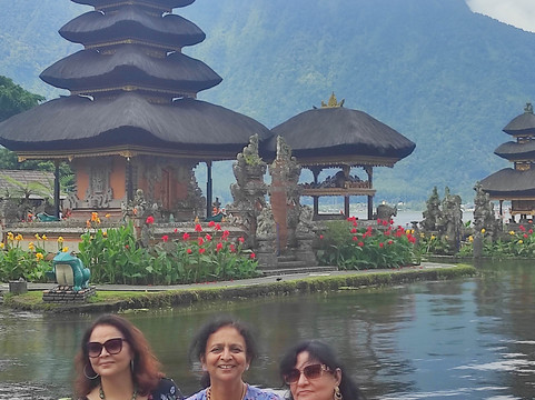 Offbeat Tracks-双子城必去景点