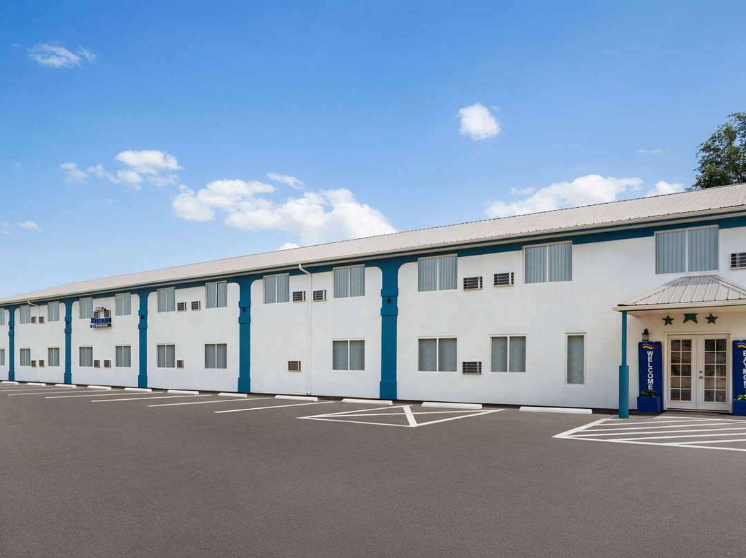 哈钦森呗盟酒店