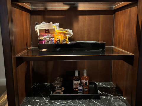 安提酒店，傲途格精选主图