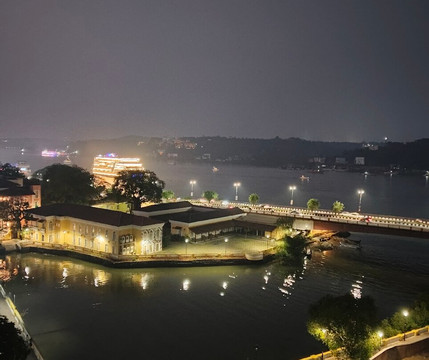 帕克精华酒店主图