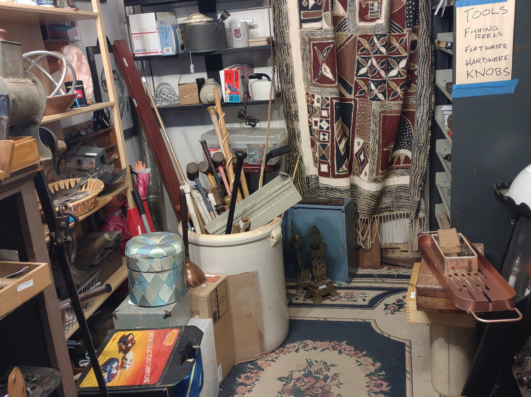 The Blue House: Nice Old Things and The Junk Shop-Canton必去景点
