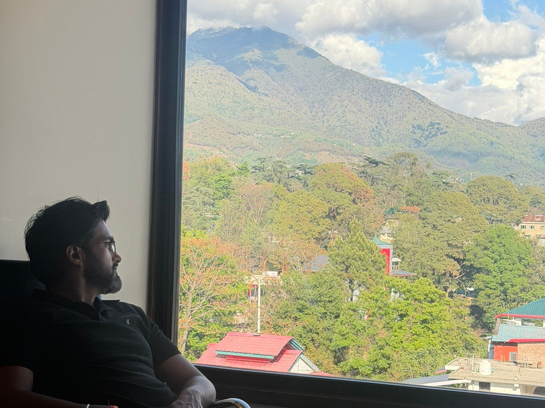 帕拉姆普尔 RS 萨洛瓦门廊酒店主图