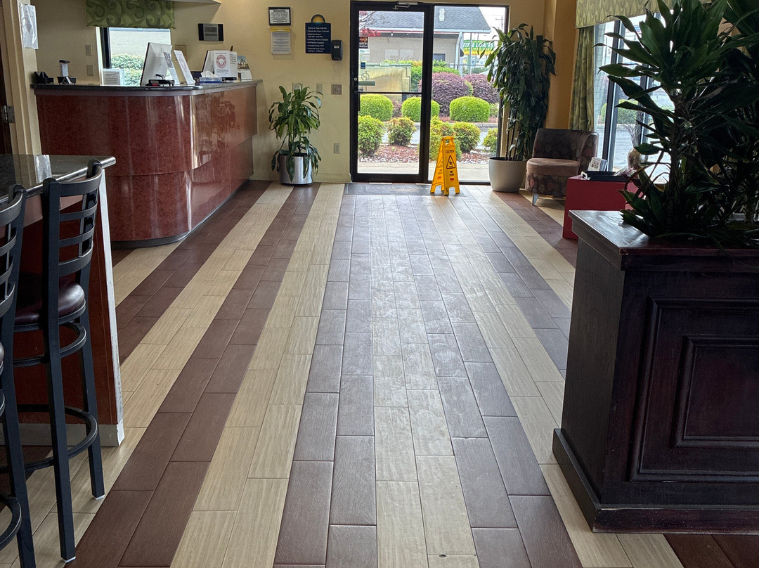 Days Inn by Wyndham Florence/I-95 North主图