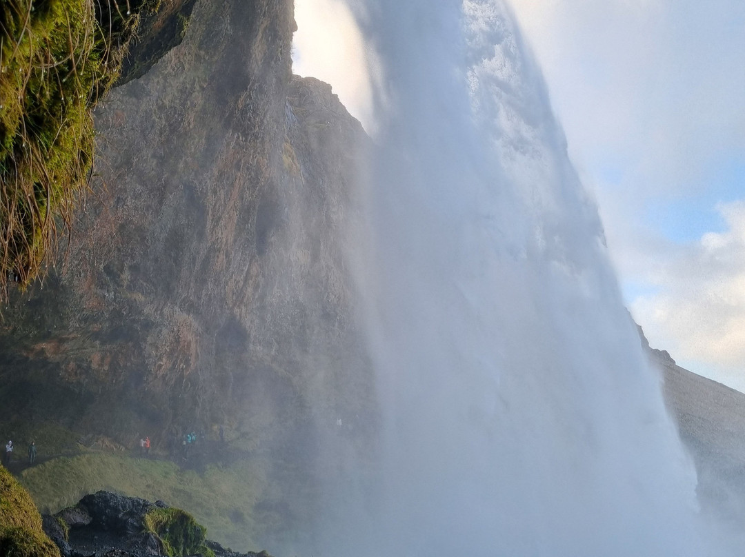 Seljalandsfoss-霍尔斯沃德吕尔镇必去景点
