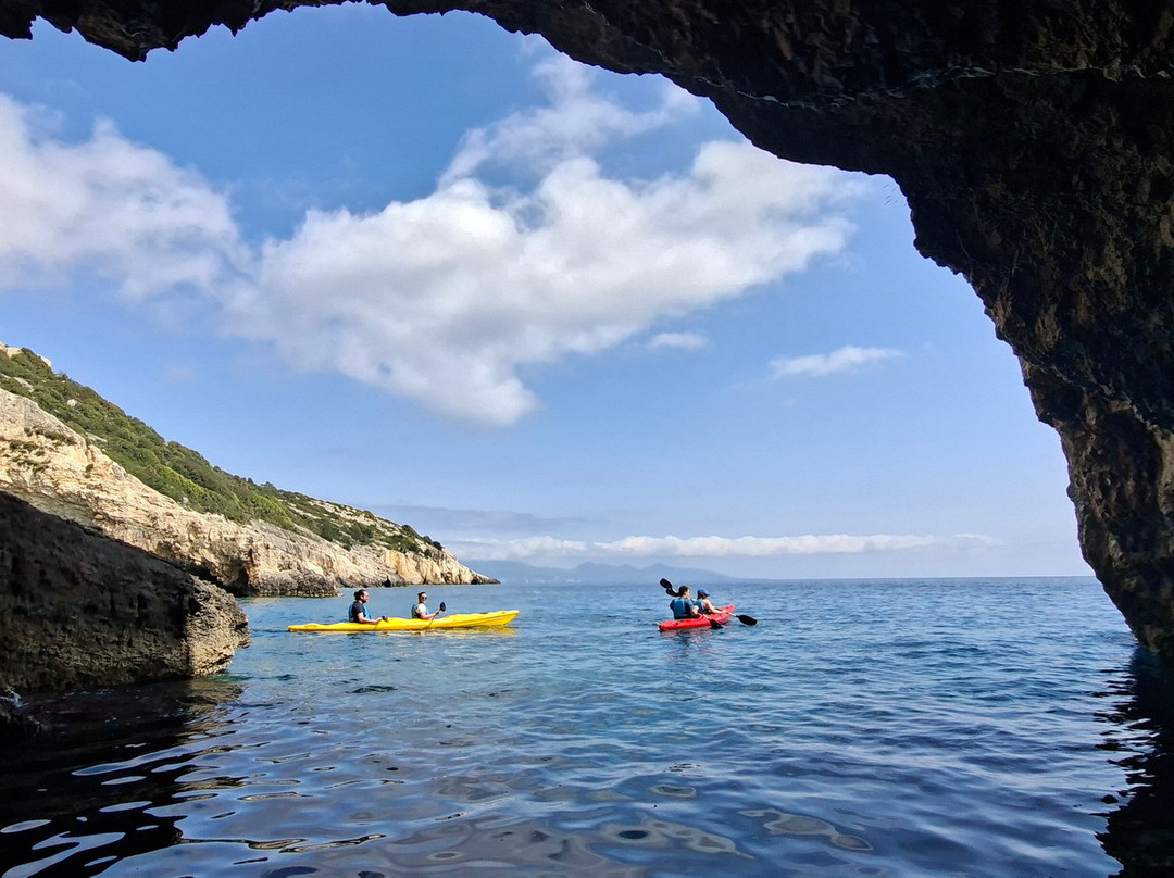 Sea Kayaking Zakynthos-扎金索斯必去景点