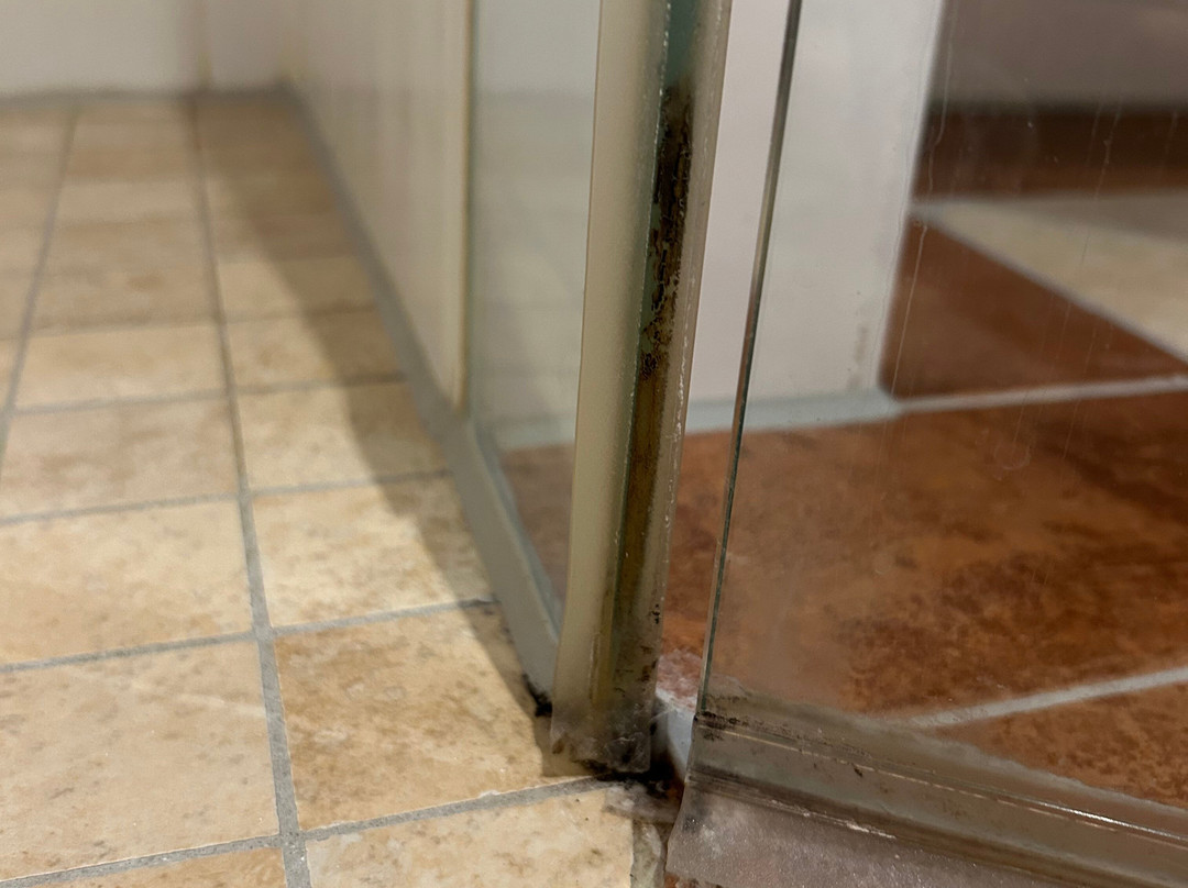 艾姆班德喜酒店主图