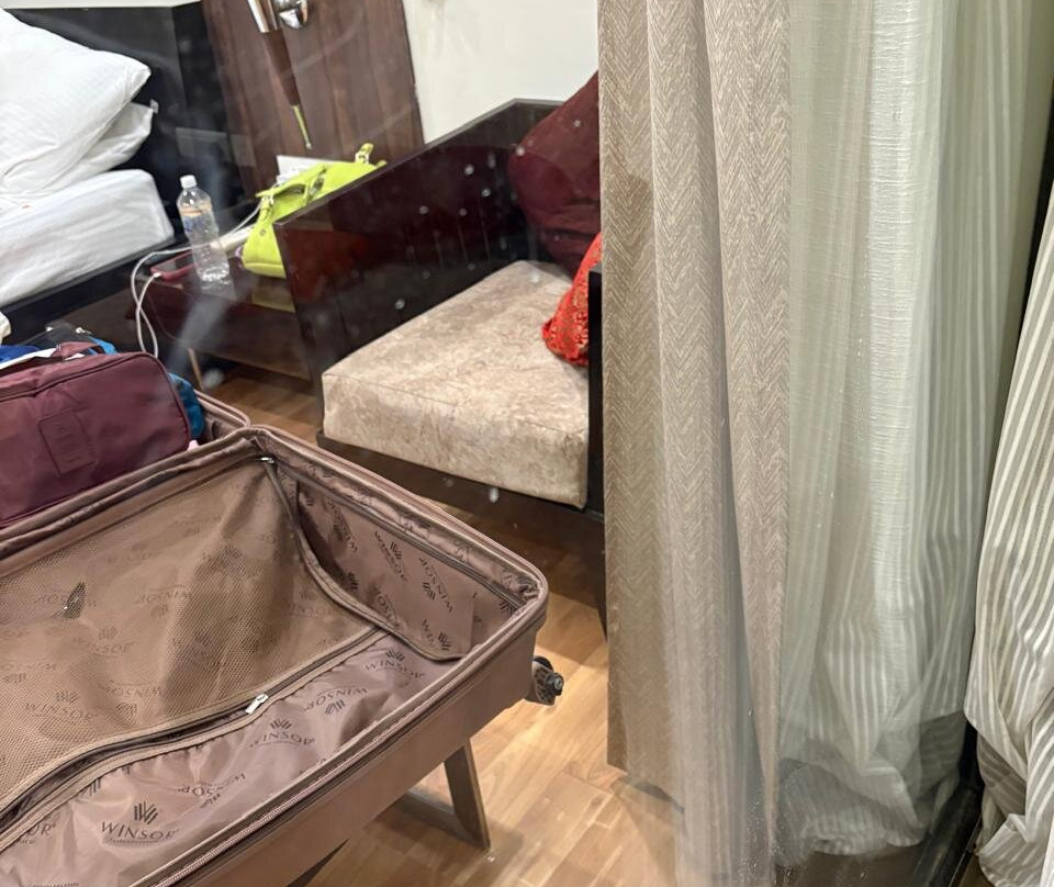 阿杰梅尔温德姆华美达酒店主图