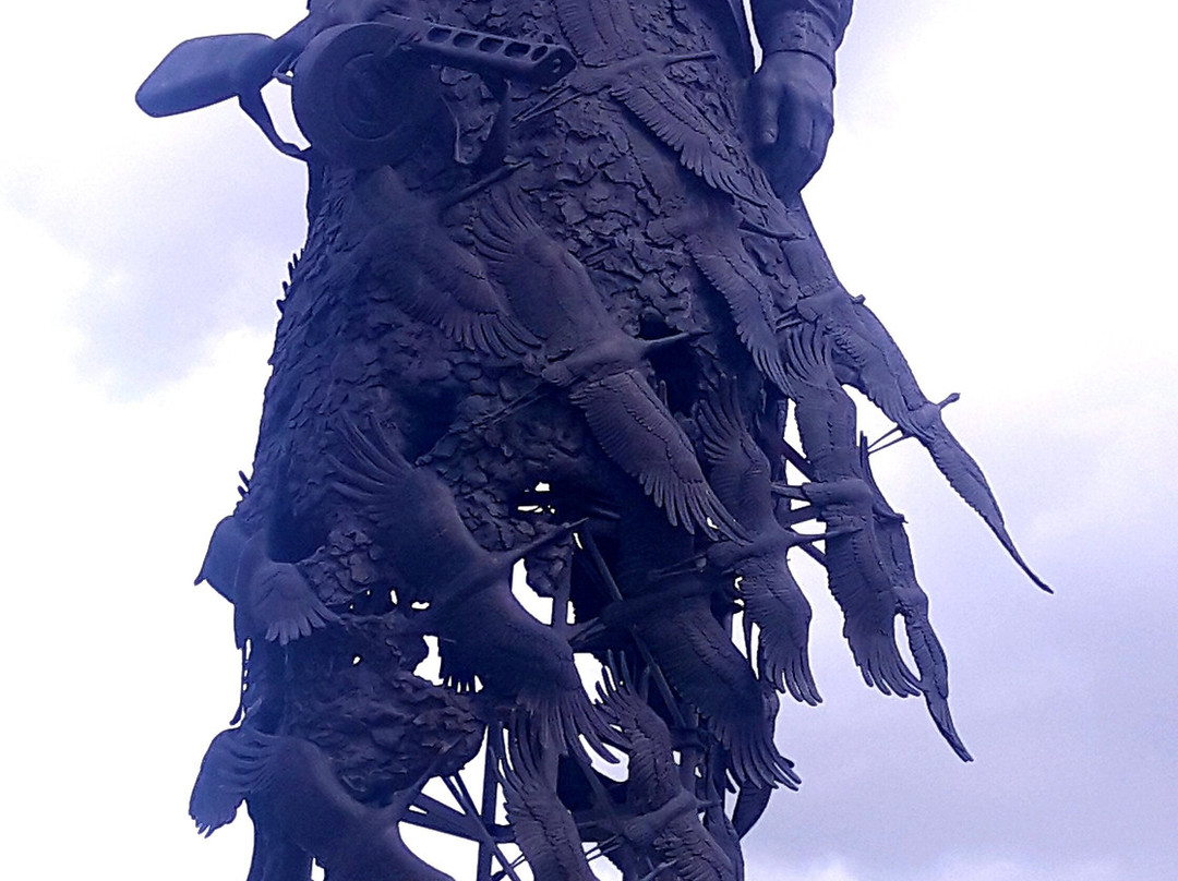 Rzhevskiy Memorial to a Soviet Soldier-Rzhev必去景点