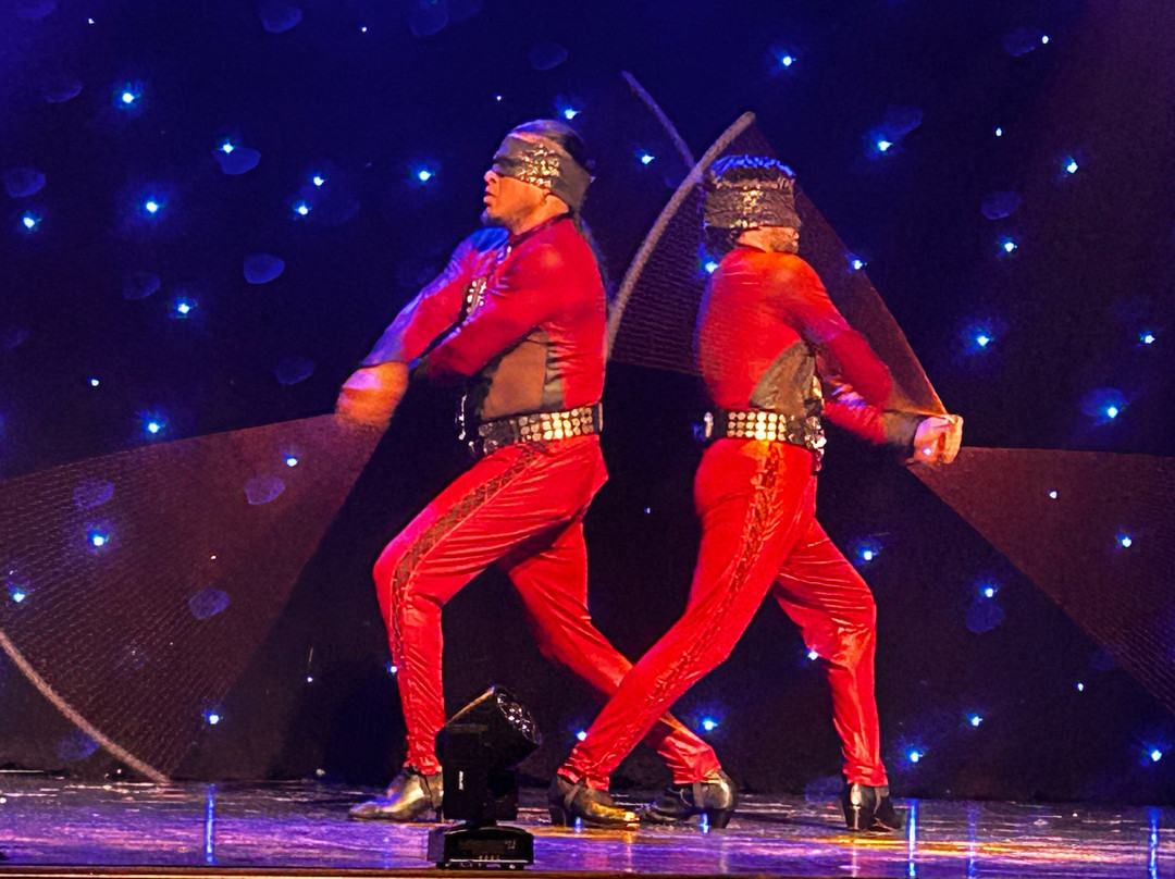 Array: Mountain Of Entertainment Theater-皮金福奇必去景点