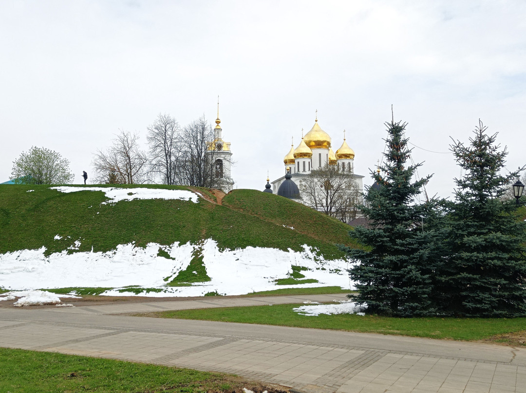 Earth Mound-Dmitrov必去景点