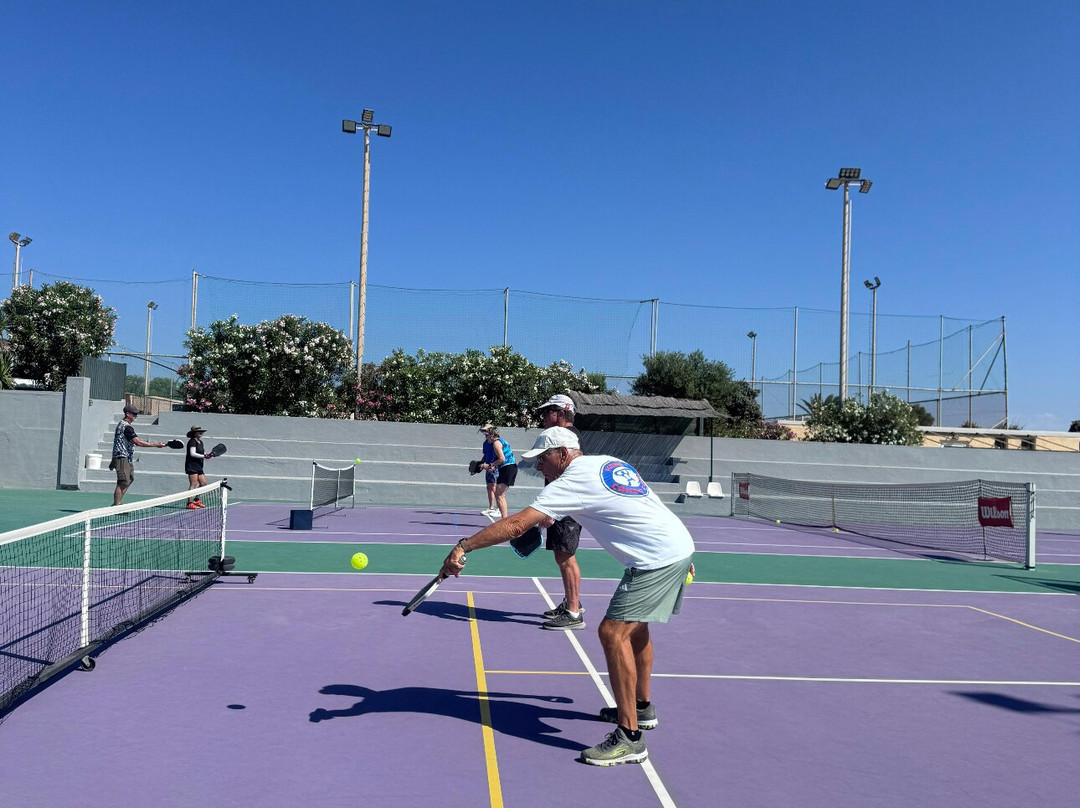 Playland Sport Center Santorini-Mesaria必去景点