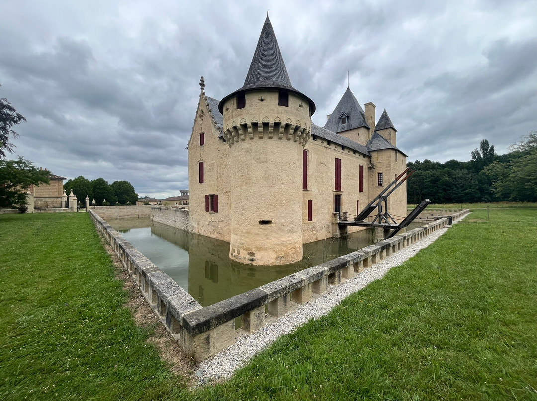 Chateau Olivier-Leognan必去景点