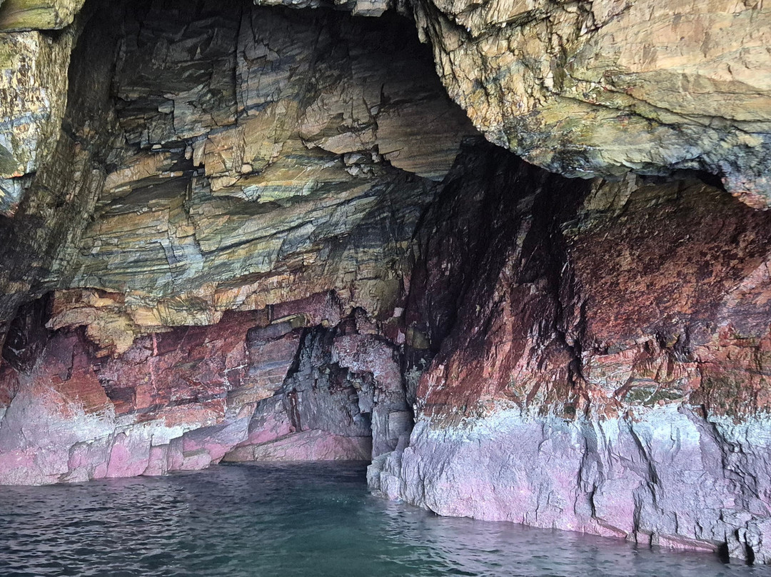 Donegal Sea Adventure-Burtonport必去景点