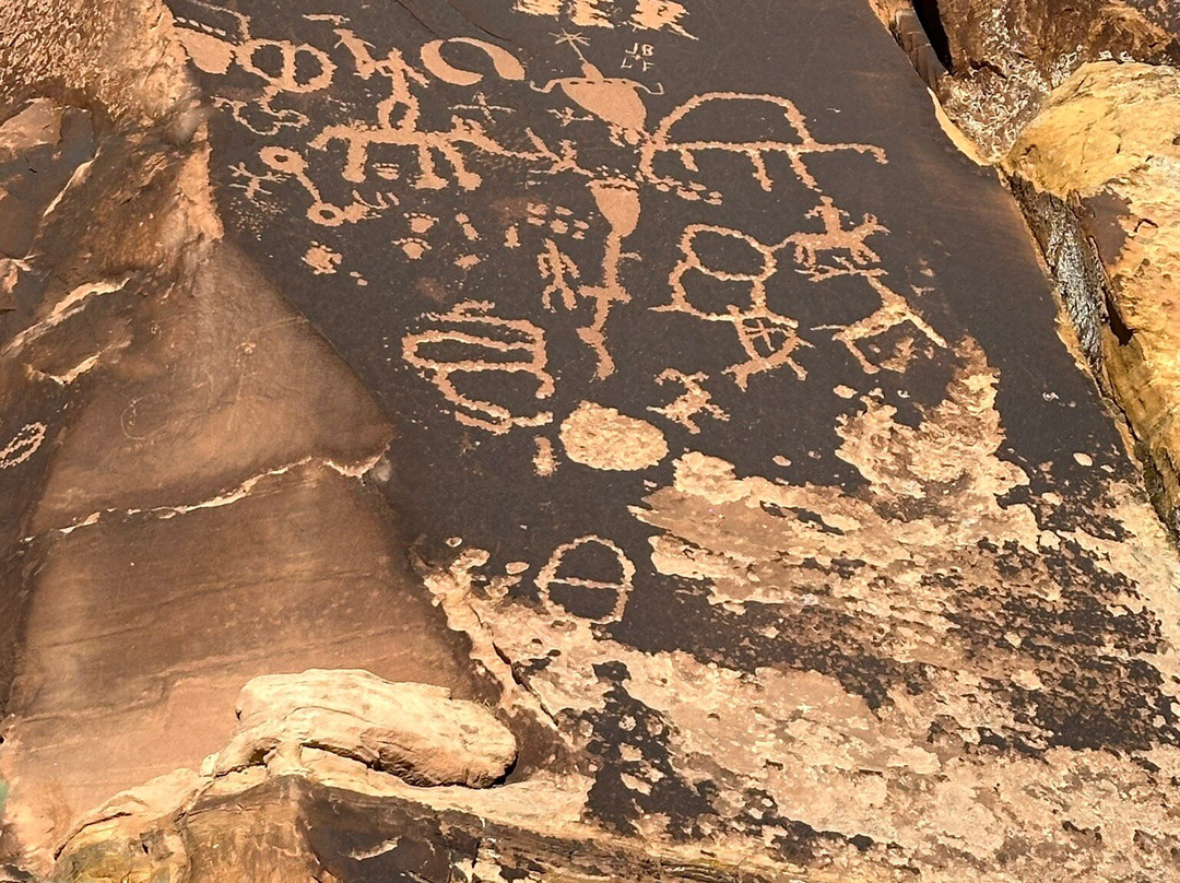 Newspaper Rock Recreation Site-Monticello必去景点