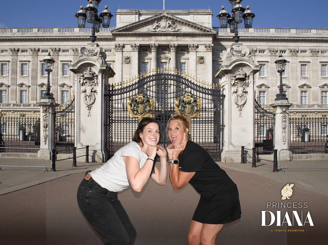 Princess Diana & The Royals: The Exhibition