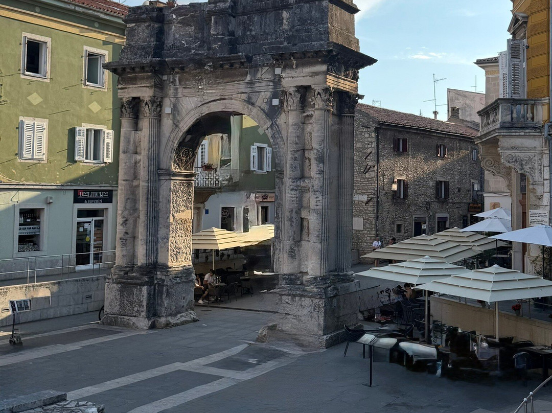 Arco dei Sergi-普拉必去景点
